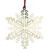 Flocon De Neige Design En Metal Dore A Accrocher