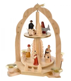 Pyramide Avec Scene De Crèche De Noël Complete