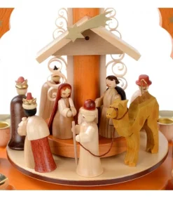 Pyramide De Noël Allemande Avec Une Arche Couleur Ocre